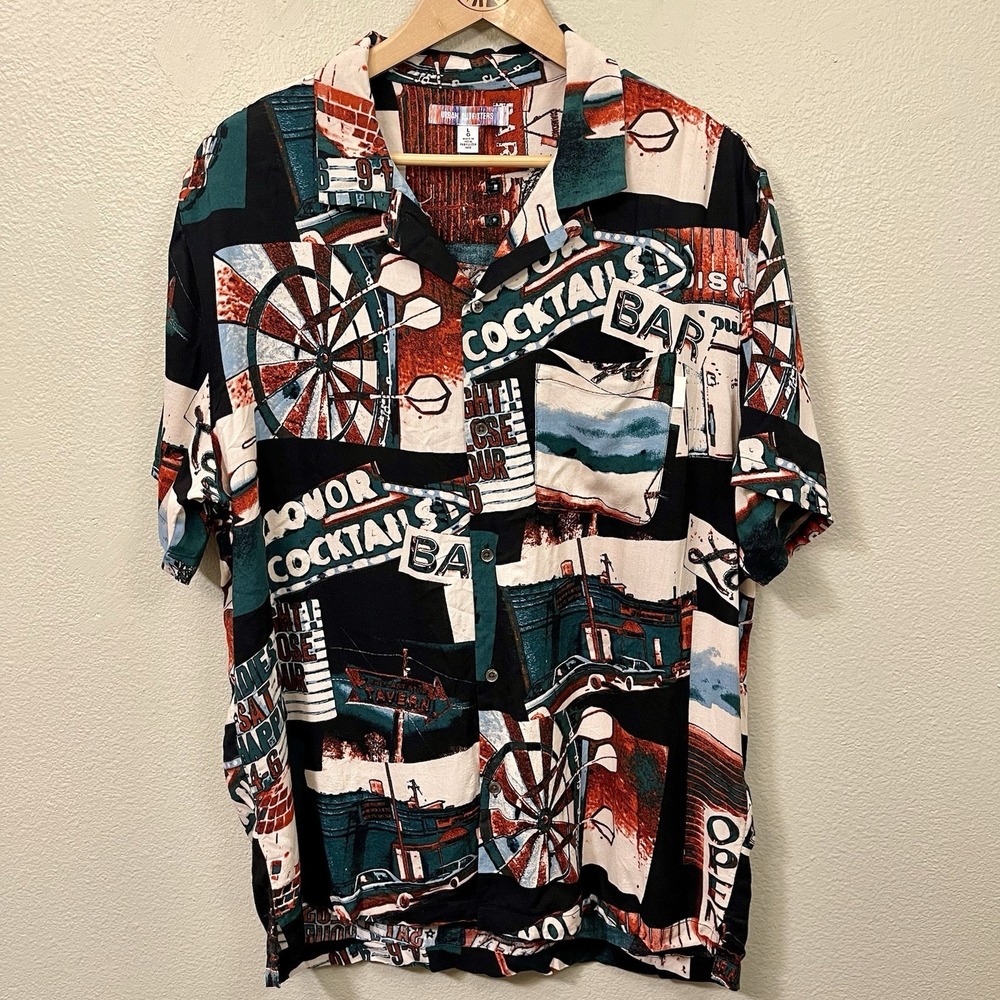 Urban Outfitters Men's Party Night Out Shirt Light & Breezy Vacation Bar Size L